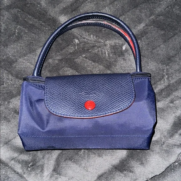 Longchamp Navy Blue zip tote with red details and silver hardware - Picture 13 of 16